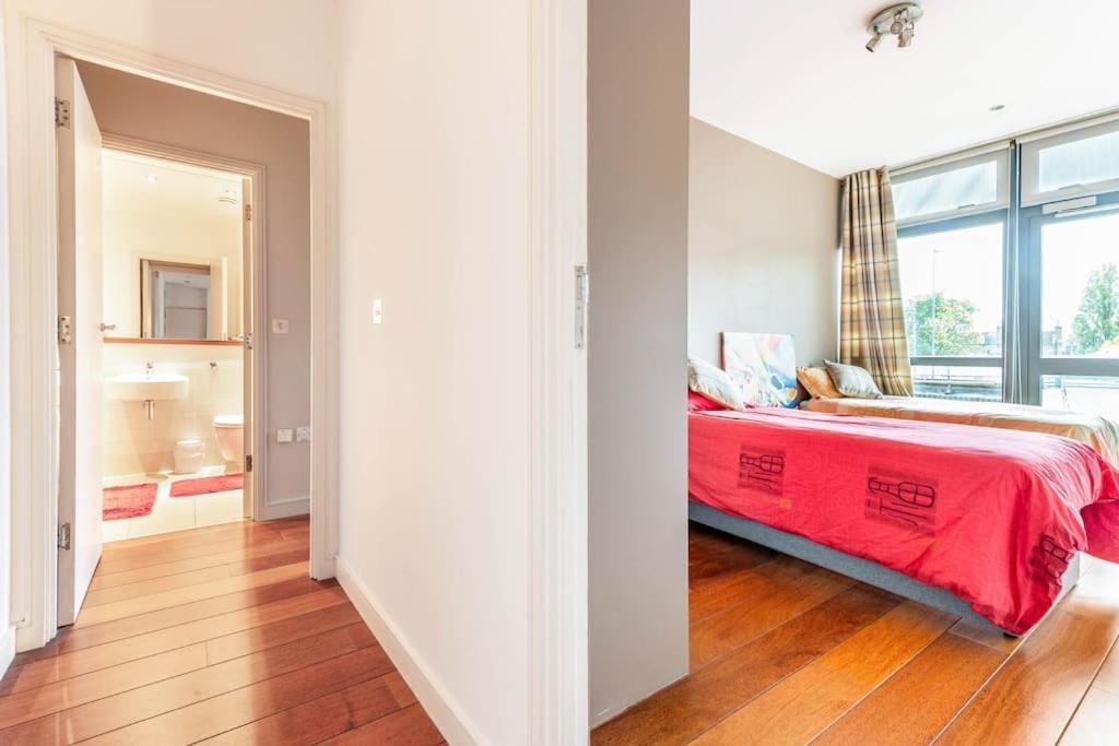 Apartmán Luxurious Flat Sunny, Quiet, Design, Lift, Balcony Londýn Exteriér fotografie